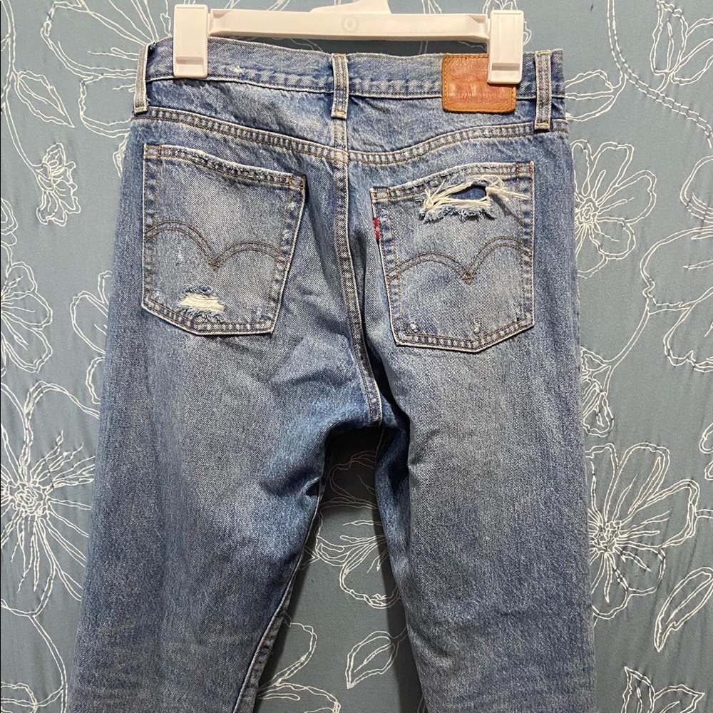 levi’s mom jeans
